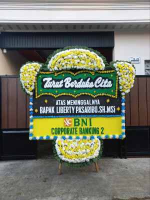 Papan Bunga Duka di Medan Deli