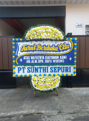 Papan Bunga Duka di Medan Deli