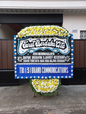 Papan Bunga Duka di Medan Deli